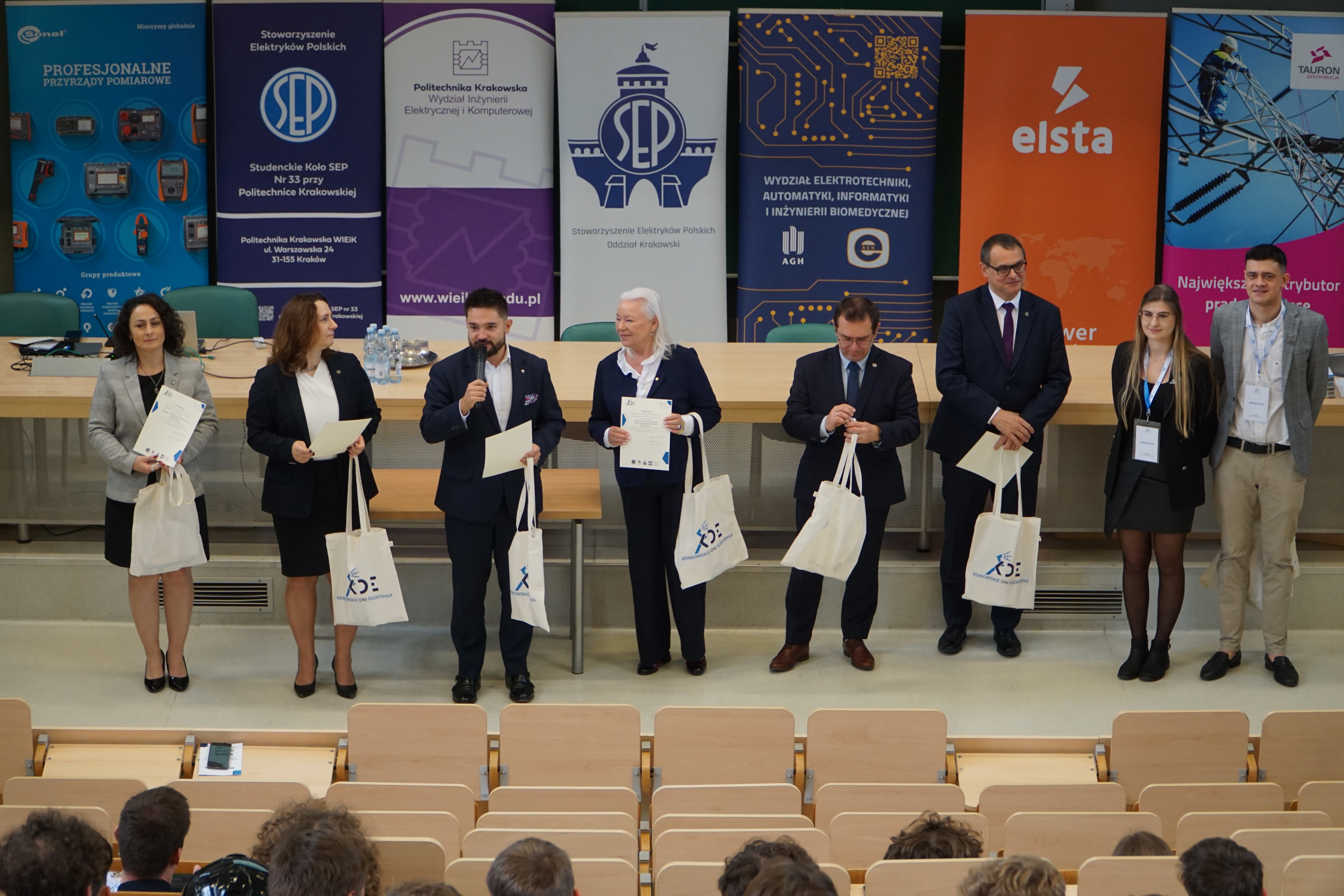 VI edycja Krakowskich Dni Elektryka – „Smart Grid – inteligentne sieci przyszłością energetyki”